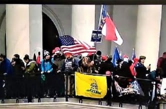 Klarifikasi KBRI Terkait Berkibarnya Bendera Merah Putih Saat Kerusuhan di Gedung Capitol