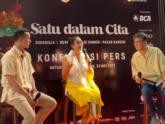 Nicholas Saputra dan Happy Salma