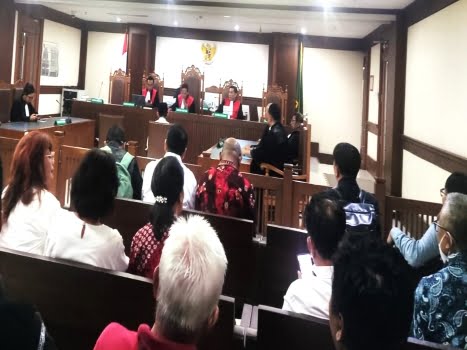 marthen napang pemalsuan salinan putusan ma
