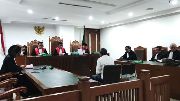 Jaksa Tuntut Empat Tahun Penjara Prof Marthen Napang Terkait Kasus Dugaan Pemalsuan Dokumen MA dalam sidang di Pengadilan Negeri Jakarta Pusat, (6/1/2025) prof marthen Napang