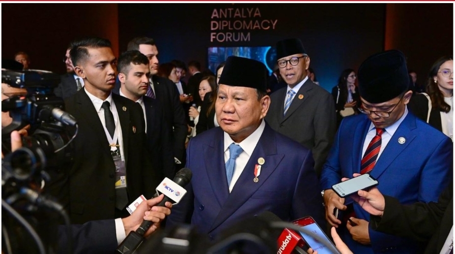 Seribu Teman Terlalu Sedikit, Satu Musuh Terlalu Banyak