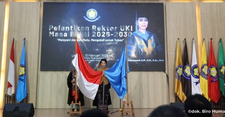 Rektor UKI Prof Angel Damayanti
